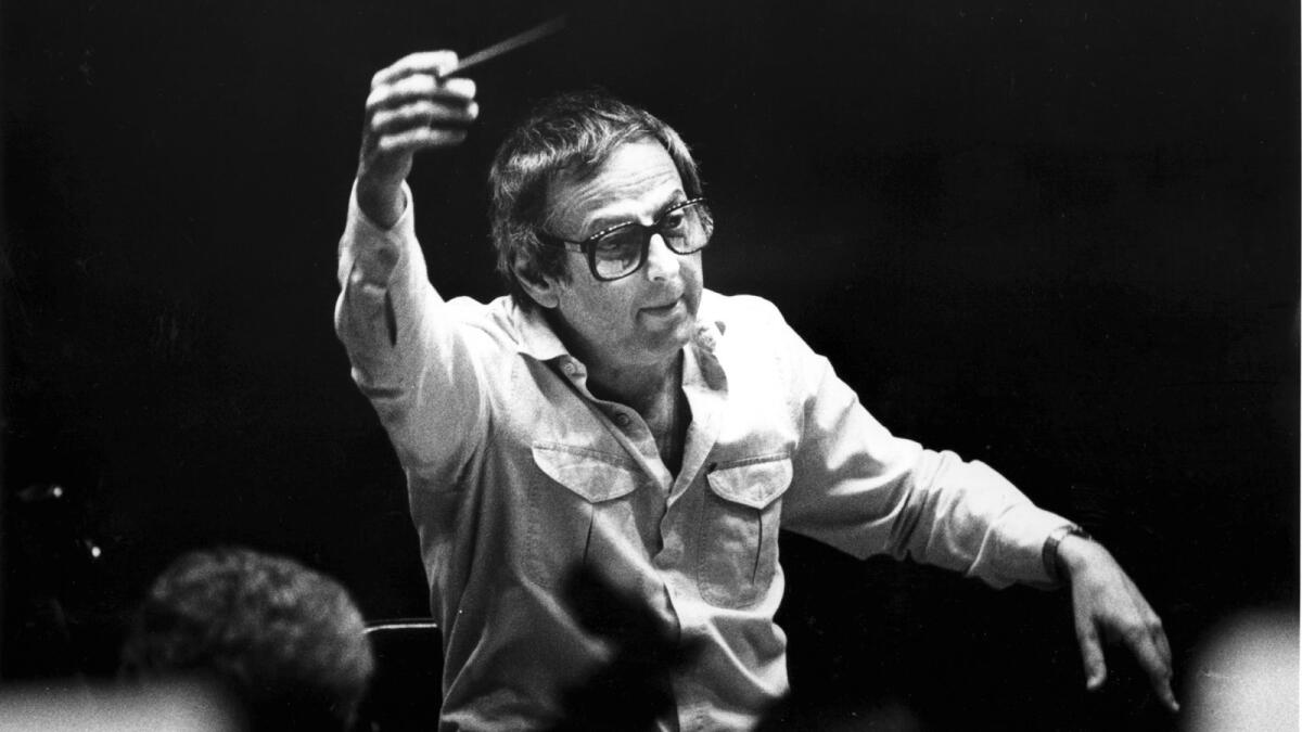 Andre Previn rehearsing with the Los Angeles Philharmonic in 1986.
