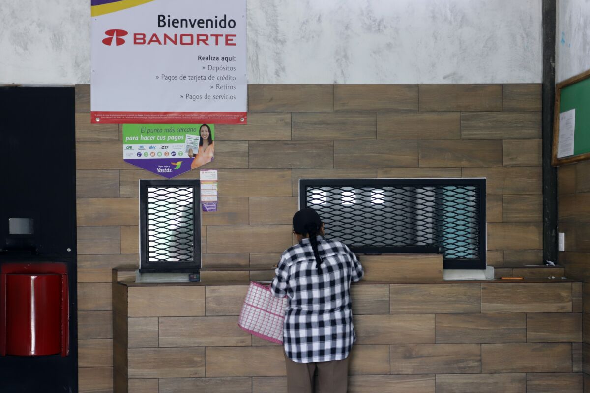 Las remesas enviada a México suben  % en el primer mes de 2020 - Los  Angeles Times