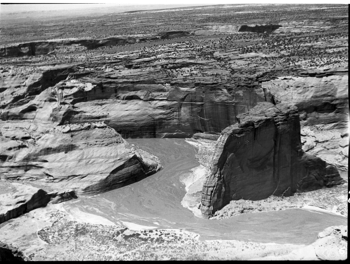 White House Ruin is composed of two parts: a larger room block on the canyon floor that rose to four stories high in the back, and another set of rooms built in a rock shelter immediately above.