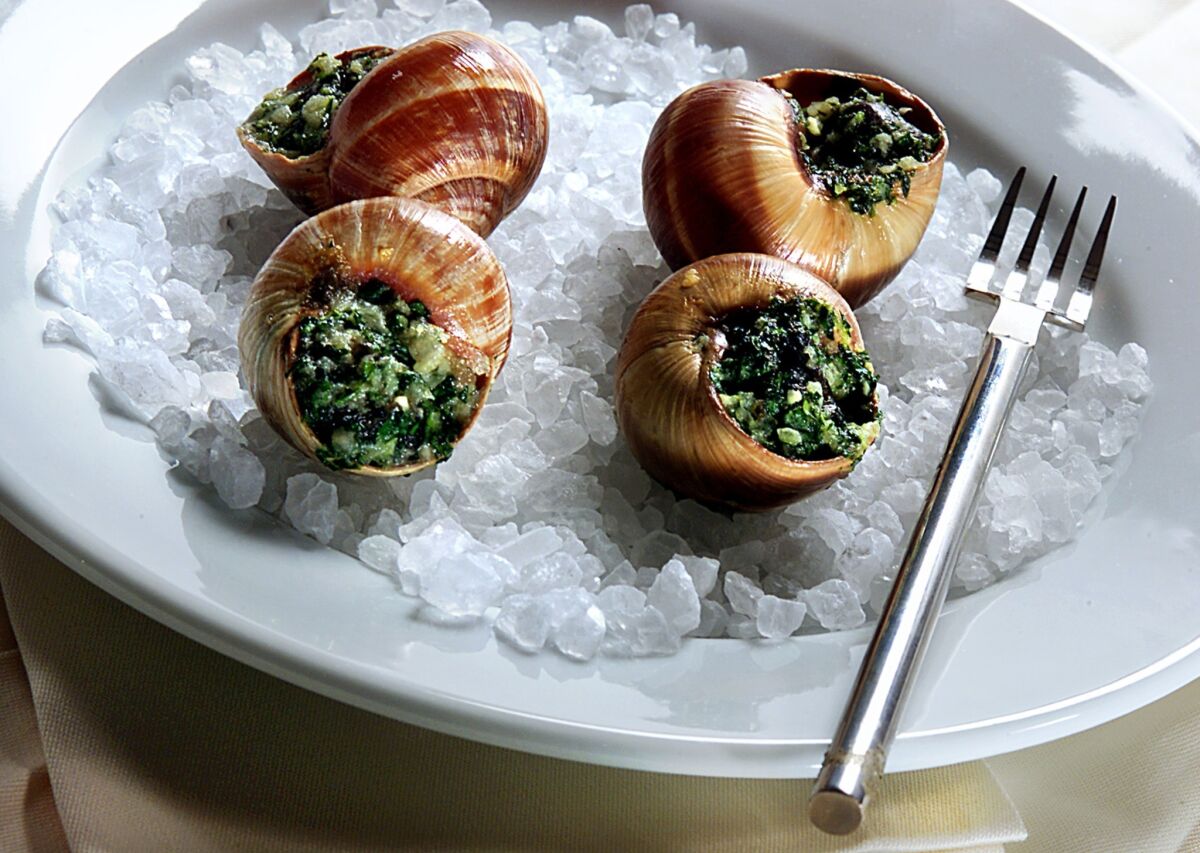 An invasive species of worms could threaten France's supply of escargot.