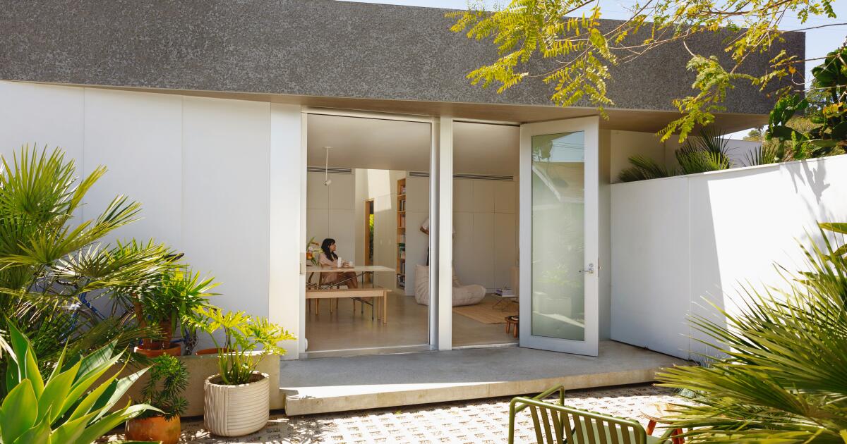 Los Angeles garage is now a modern ADU that rents for $4500 a month - Los Angeles Times