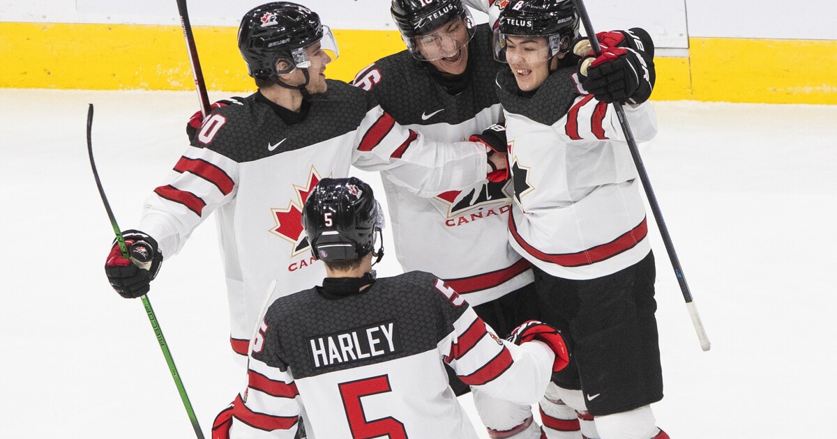 Photo of Kanada zdolala vo svetovom juniorskom hokeji Slovensko 3: 1
