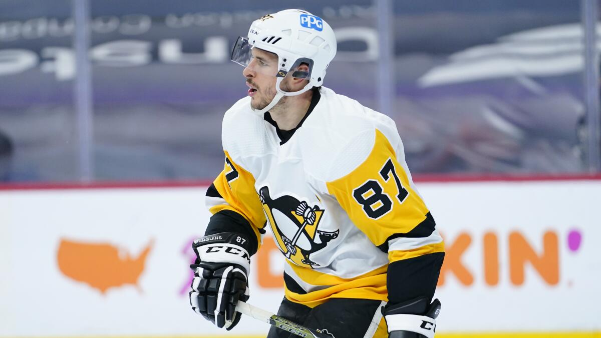 The Pittsburgh Penguins' Sidney Crosby plays against the Philadelphia Flyers on May 4, 2021.