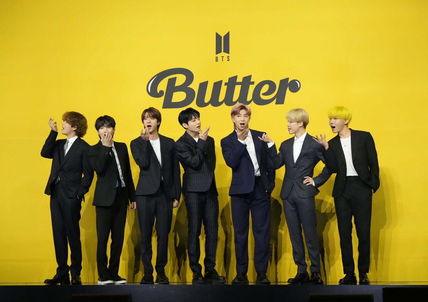 Grammys 2022 Bts Scores Only One Nomination Los Angeles Times