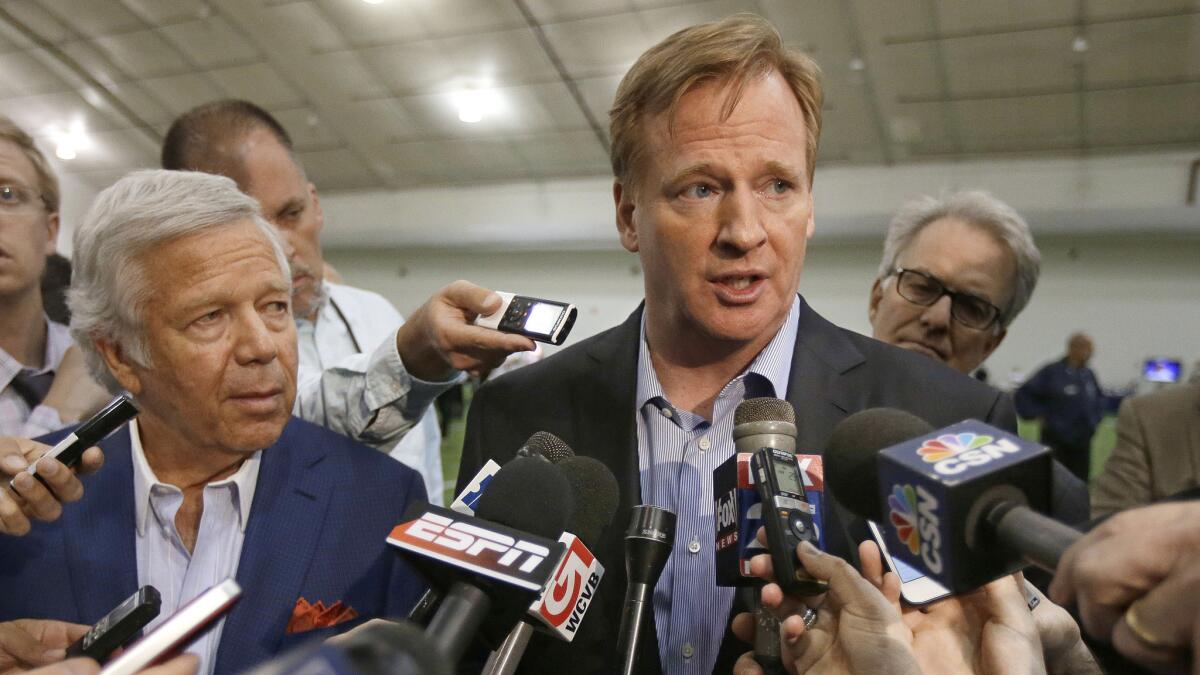 New England Patriots owner Robert Kraft, left, and NFL Commissioner Roger Goodell say they both support having an NFL team in Los Angeles.