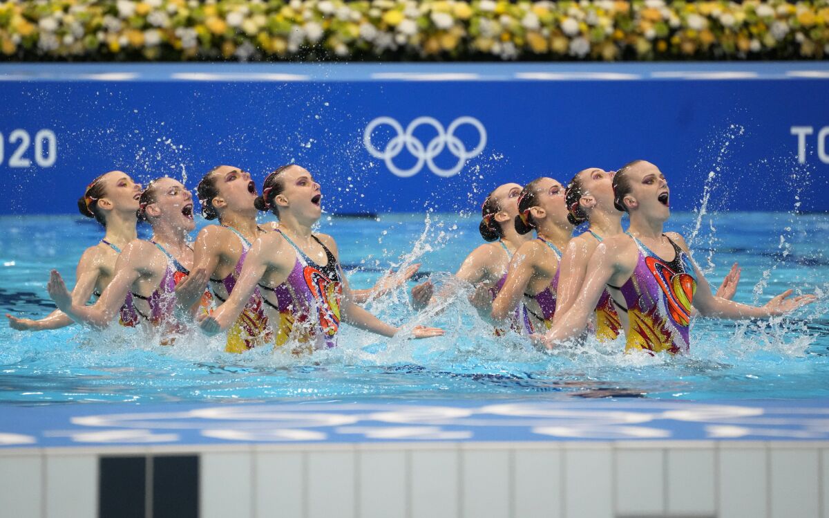 Team of Russian Olympic Committee compete in artistic swimming team, free routine at the 2020 Summer Olympics, Saturday, Aug. 7, 2021, in Tokyo, Japan. (AP Photo/Dmitri Lovetsky)