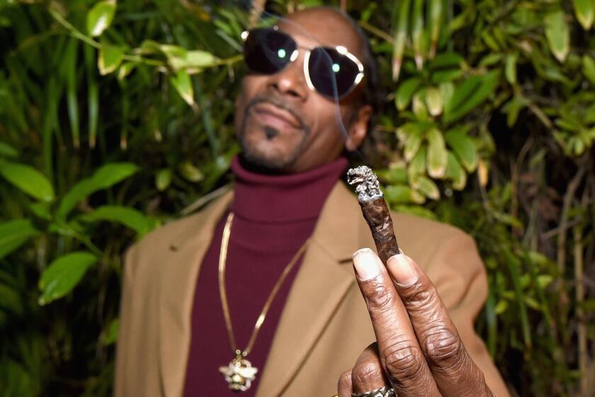LOS ANGELES, CA - DECEMBER 07: Snoop Dogg attends the 2017 GQ Men of the Year Party at Chateau Marmont on December 7, 2017 in Los Angeles, California. (Photo by Michael Kovac/Getty Images for GQ) ** OUTS - ELSENT, FPG, CM - OUTS * NM, PH, VA if sourced by CT, LA or MoD **