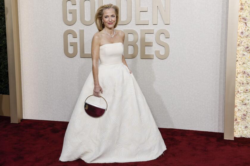 BEVERLY HILLS, CALIFORNIA - JANUARY 7: 81st GOLDEN GLOBE AWARDS -- Gillian Anderson attends the 81st Annual Golden Globe Awards held at the Beverly Hilton Hotel on January 7, 2024. (Photo by Robert Gauthier / Los Angeles Times)
