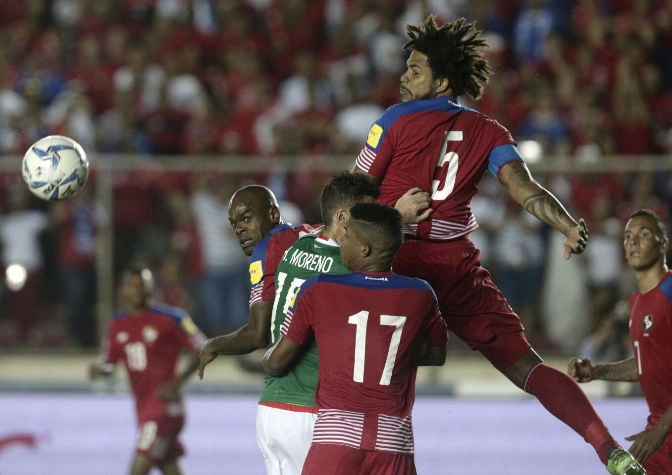 APphoto_Panama Mexico Wcup Soccer