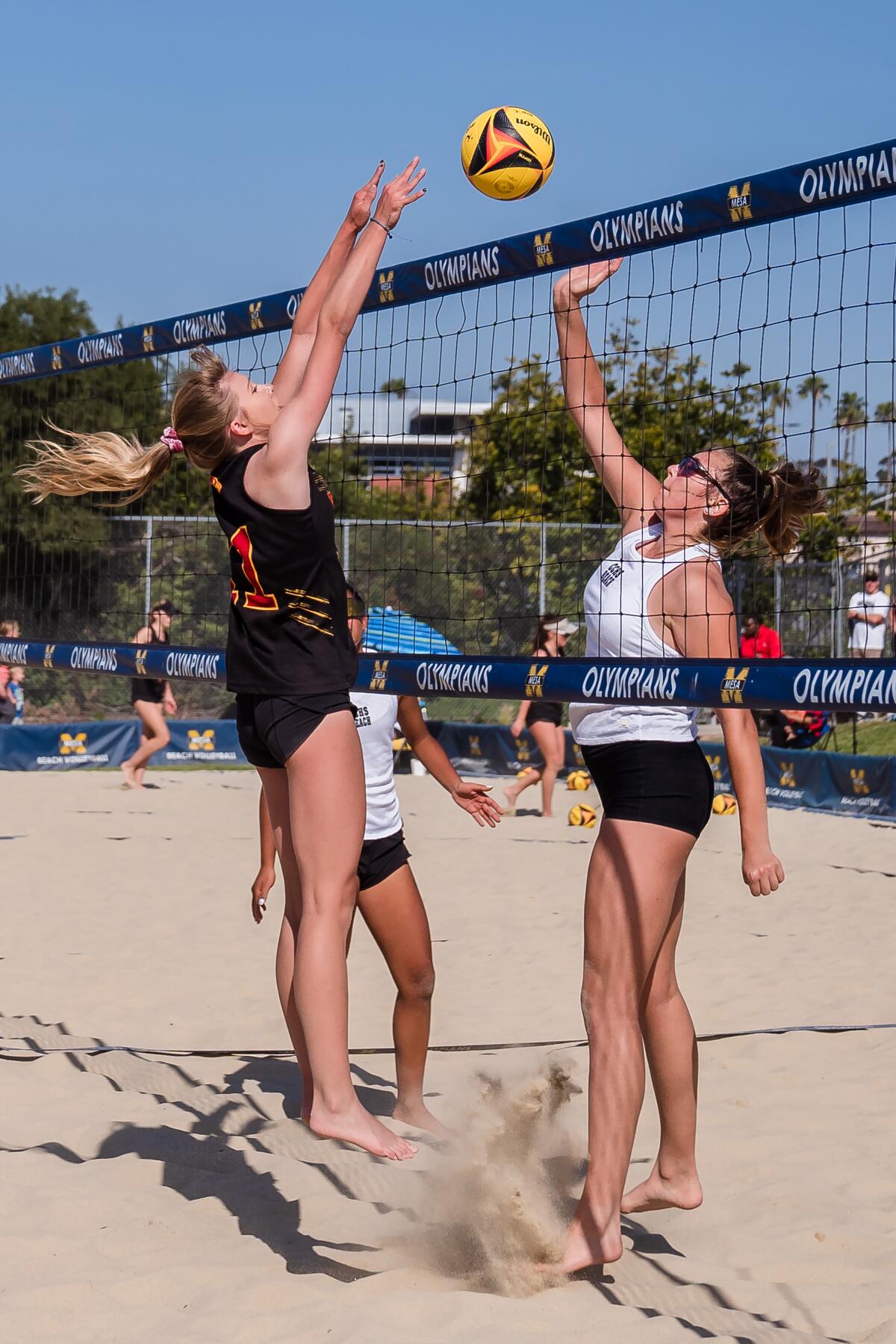 2022-23 Women's Beach Volleyball News - California Pacific