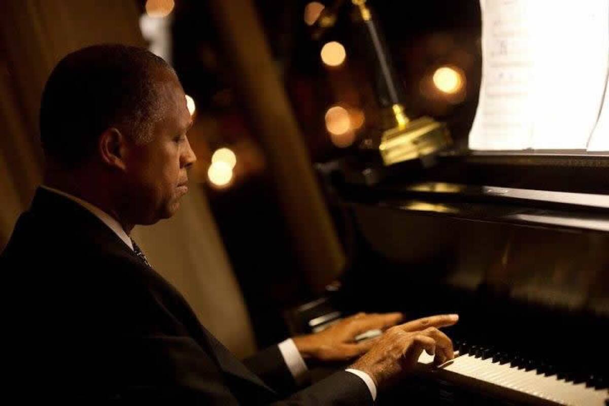 Pianist Robert Parker will play a free livestreamed Valentine's Day concert of classic love songs on Sunday, Feb. 14.