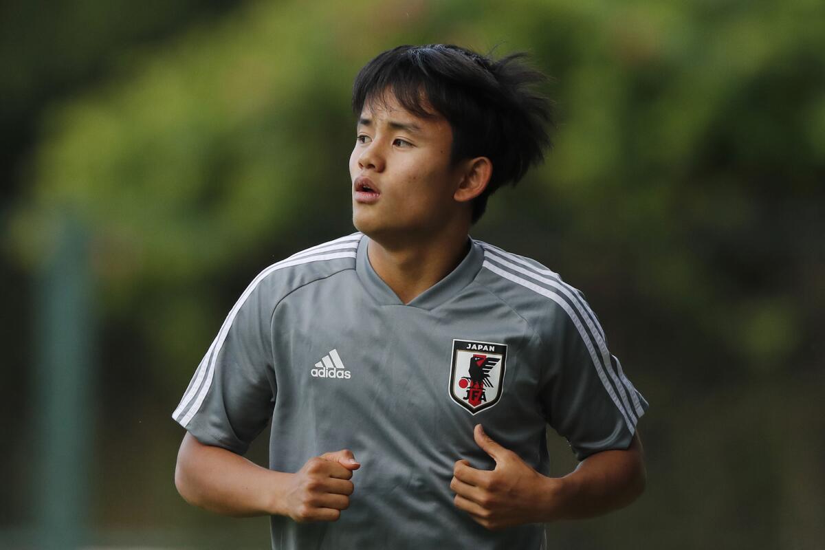Takefusa Kubo fotografiado durante un entrenamiento de Japón en Sao Paulo el 13 de junio del 2019. El volante de 18 años fue contratado por el Real Madrid, que lo describe como "uno de los jugadores jóvenes más prometedores del futbol mundial".