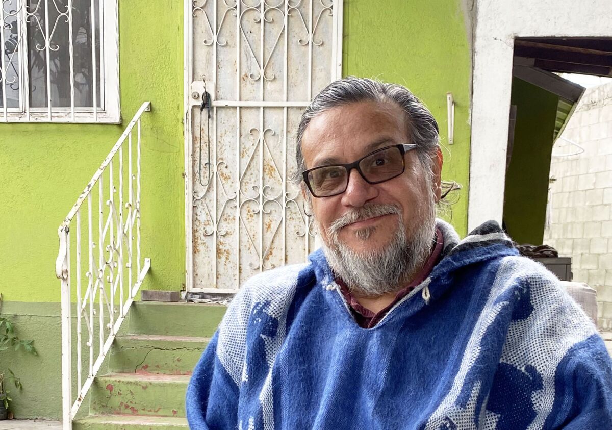 Escritor Luis Humberto Crosthwaite.