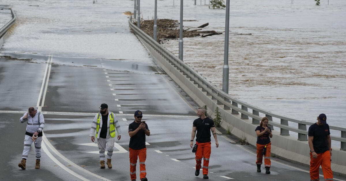 Sécheresse en Californie, inondations en Australie liées à La Niña, changement climatique