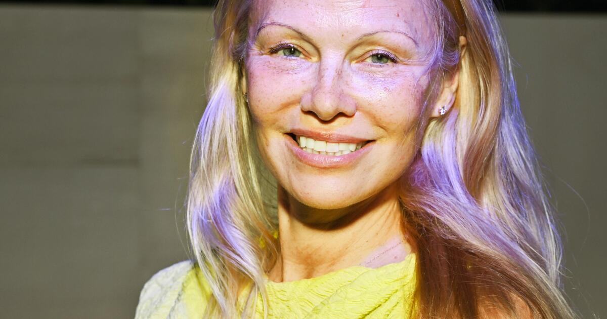 Opinion: Pamela Anderson went to Paris Fashion Week without makeup. I'm ...