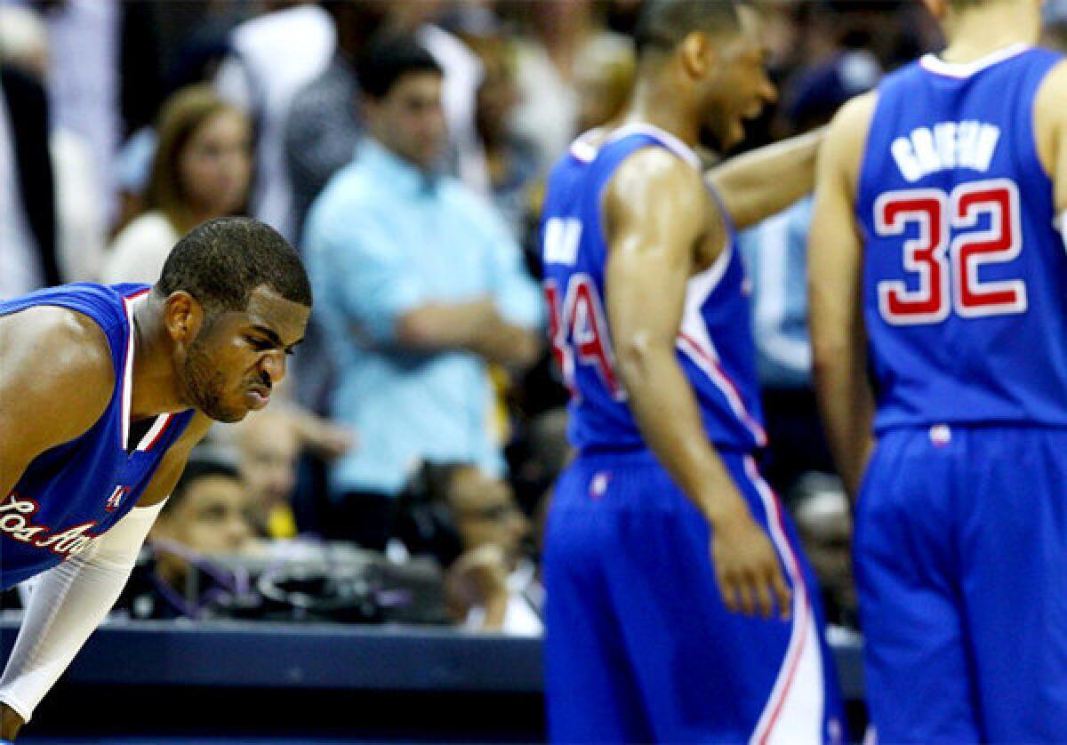 Clippers' Chris Paul had 28 points and eight assists when he was ejected.