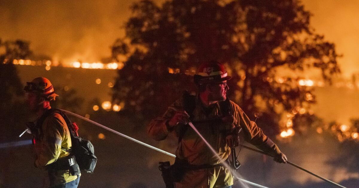 Warmth, thunderstorms threaten to gasoline the already huge Park hearth