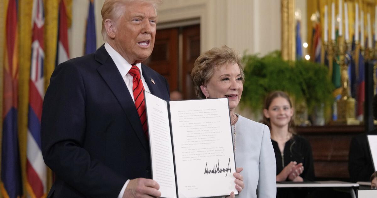 Trump bans “forced outings” gender identity for parents against California Trump bans “forced outings” gender identity for parents against California