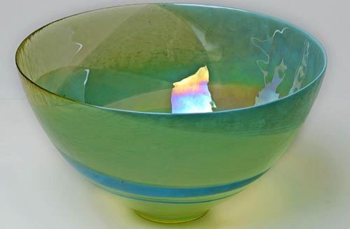 This deep glass bowl is perfect for buffets and receptions.