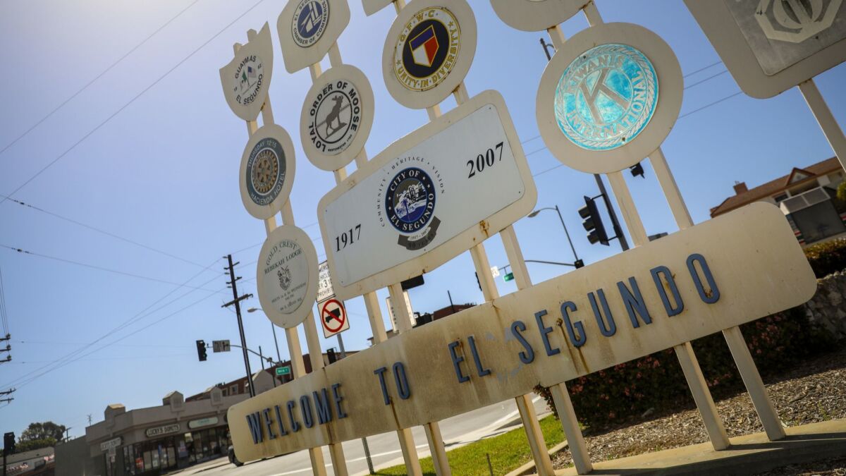 El Segundo's welcome sign located at Main Street near Imperial Highway.