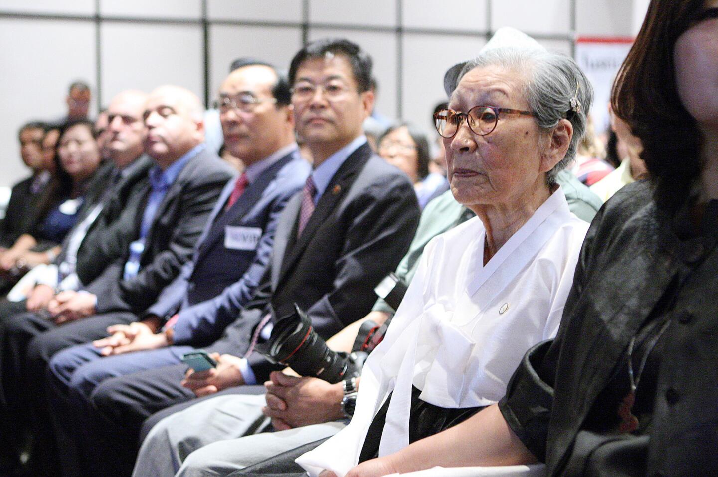 Photo Gallery: Comfort Women Memorial Monument unveiling