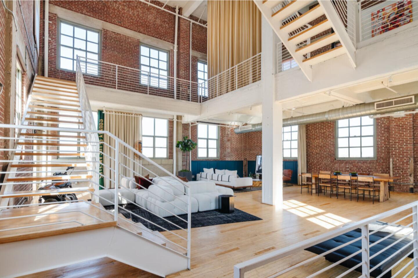 ARTIST LOFT ::: LOS ANGELES, CA ::: COMPARE RATES