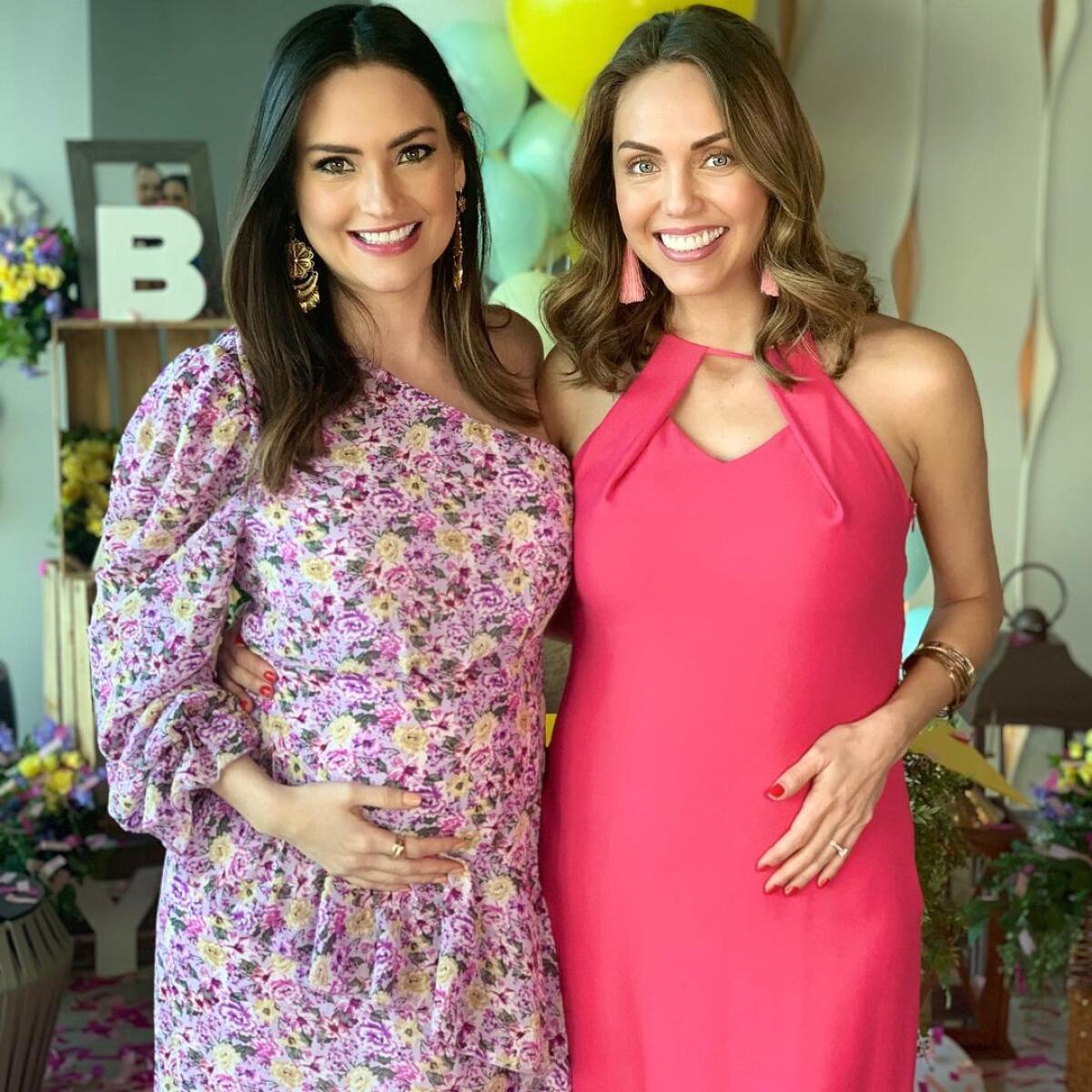 Amigas en el vecindario, "rivales" en la pantalla. Michelle Galván y Jessica Carrillo compartieron juntas sus embarazos.