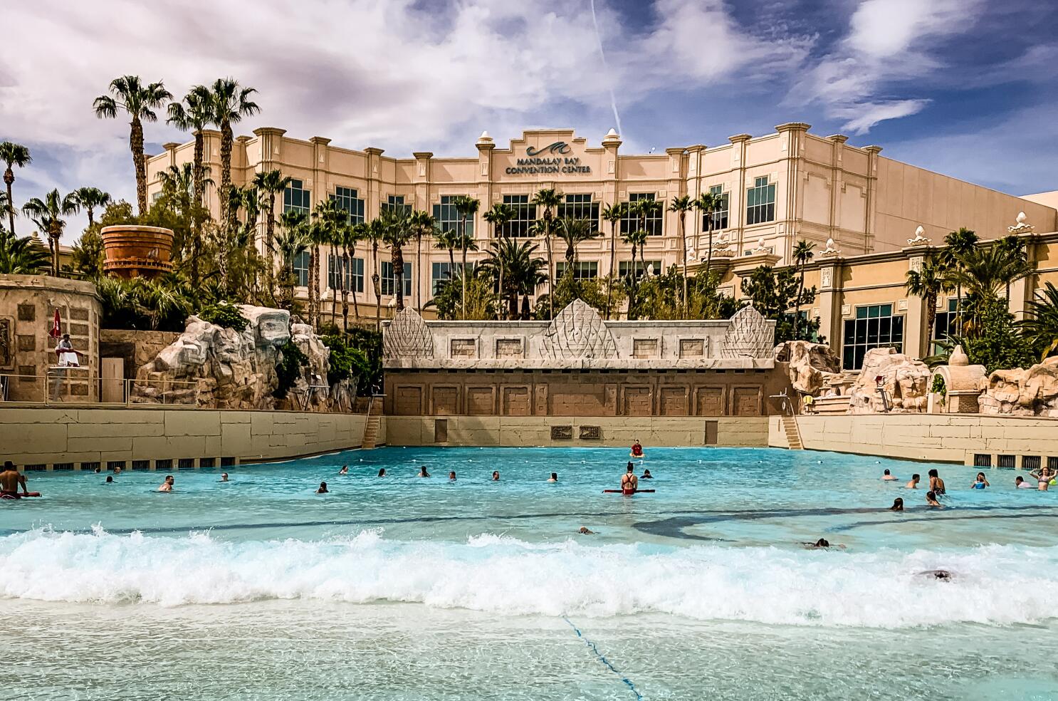 Westgate Las Vegas Hotel Pool & Cabana