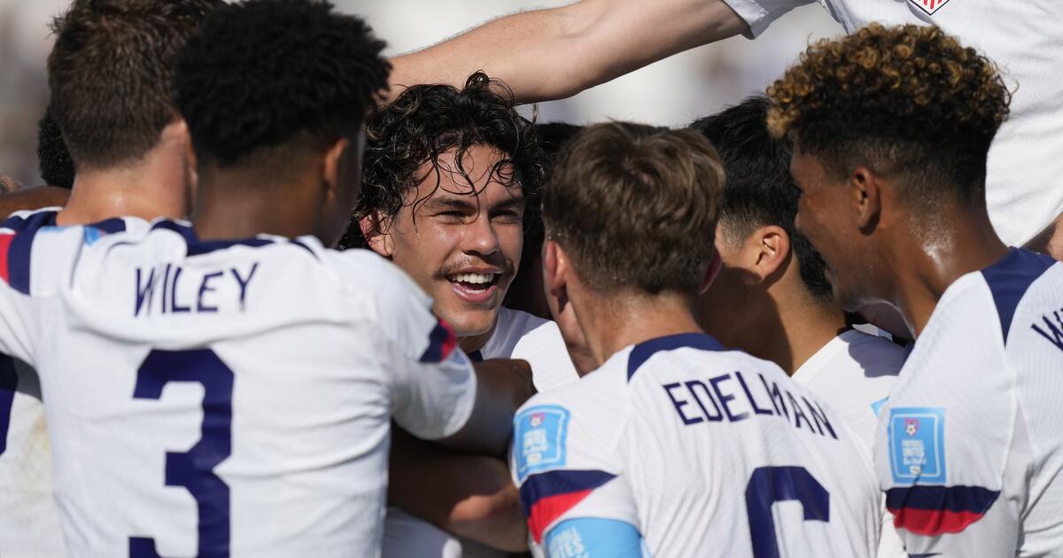 USA reach U-20 World Cup knockouts: Cade Cowell sparks Group B-topping win