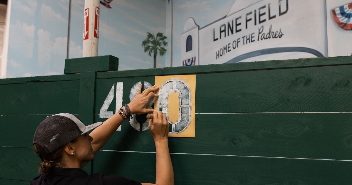 To aid dementia care, Chula Vista nonprofit conjures memories of historic Padres field