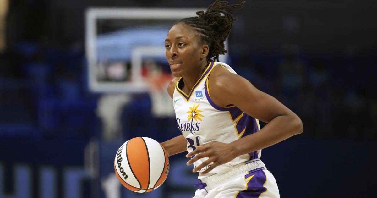 Nneka Ogwumike Sets Record For Most 30-Point Games in LA Sparks history -  Sports Illustrated All Cardinal News, Analysis and More