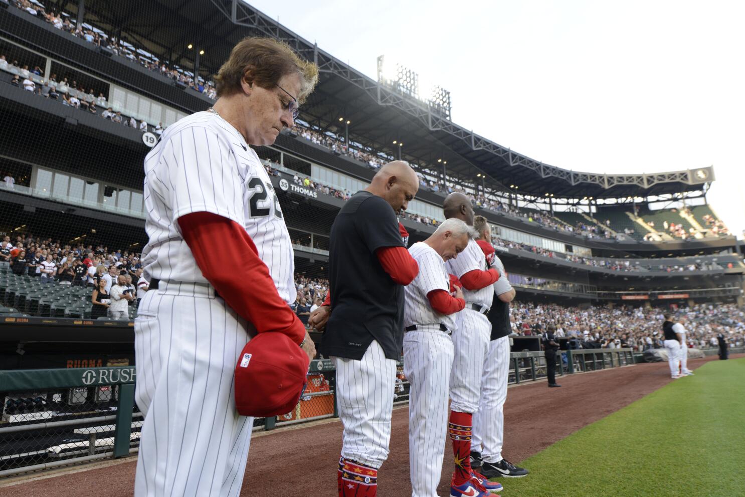 White Sox, MLB decide to play game after parade shooting - The San Diego  Union-Tribune