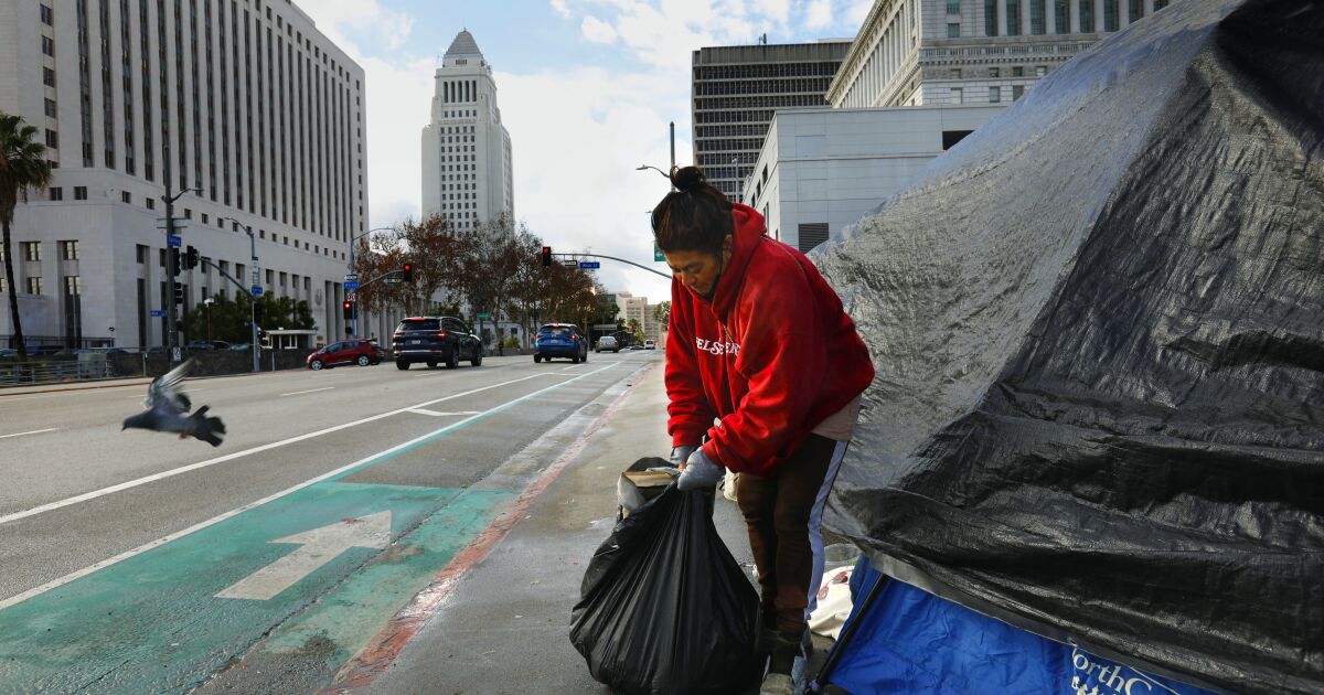 L.A. County supervisors pledge support for Bass’ state of emergency on homelessness