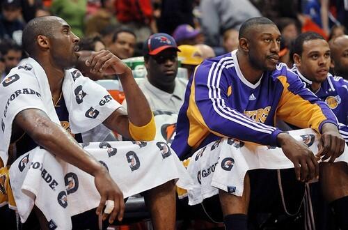 Kobe Bryant, DJ Mbenga, Shannon Brown