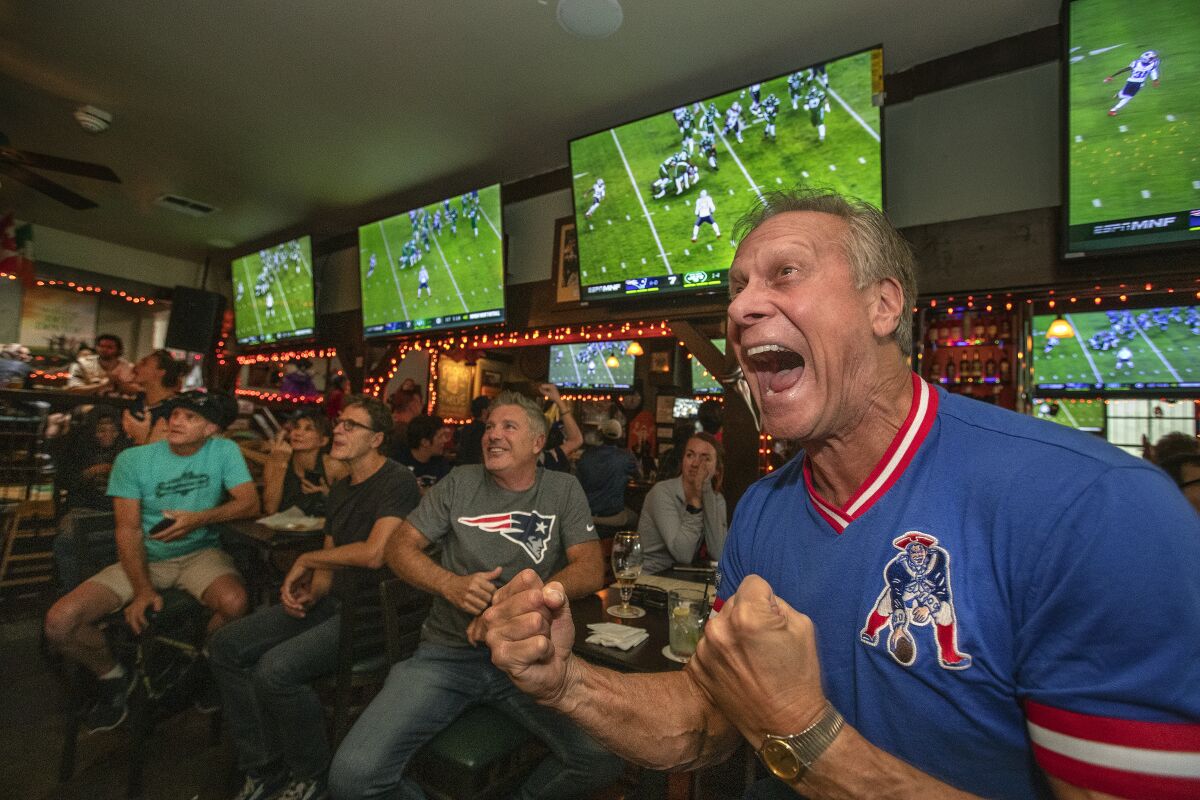 New England fans flock to Sonny McLean’s in Santa Monica, one of the best sports bars for transplants.