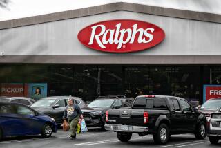 LOS ANGELES, CA - OCTOBER 14: Shoppers visit Ralphs at 11361 National Blvd on Oct. 14, 2022 in Los Angeles, CA. Kroger, that parent company of Ralphs, plans to buy Albertsons, parent company of Vons, in a deal valued at $24.6 billion, a merger that would combine the two largest grocery-store chains in the U.S. (Jason Armond / Los Angeles Times)