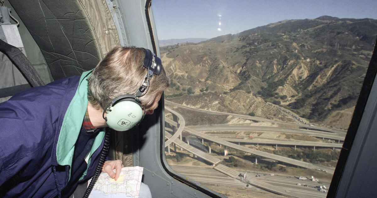 专栏：皮特·威尔逊展示了加州州长应如何应对洛杉矶高速公路灾难