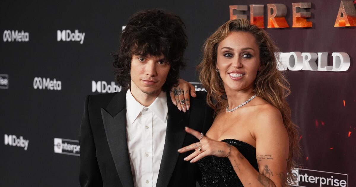 Miley Cyrus engaged to rocker boyfriend Maxx Morando Miley Cyrus engaged to rocker boyfriend Maxx Morando