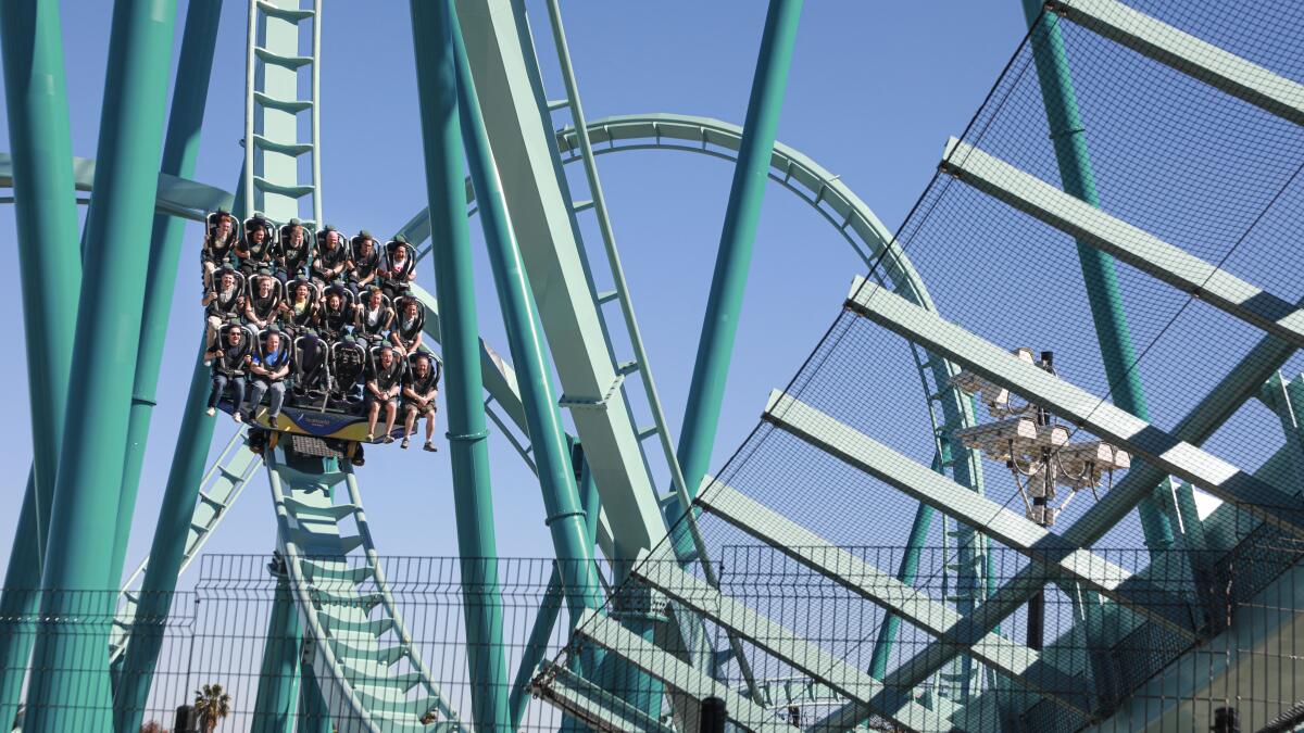 Theme Park Insider on LinkedIn: Which parks will close in Cedar Fair/Six  Flags deal?