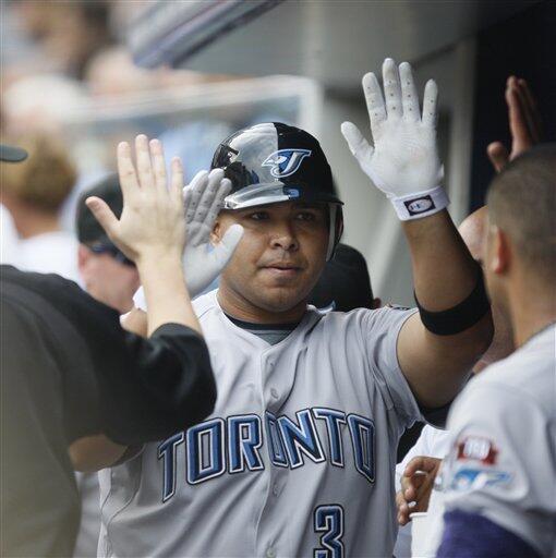 Robinson Cano injures hand in win over Blue Jays