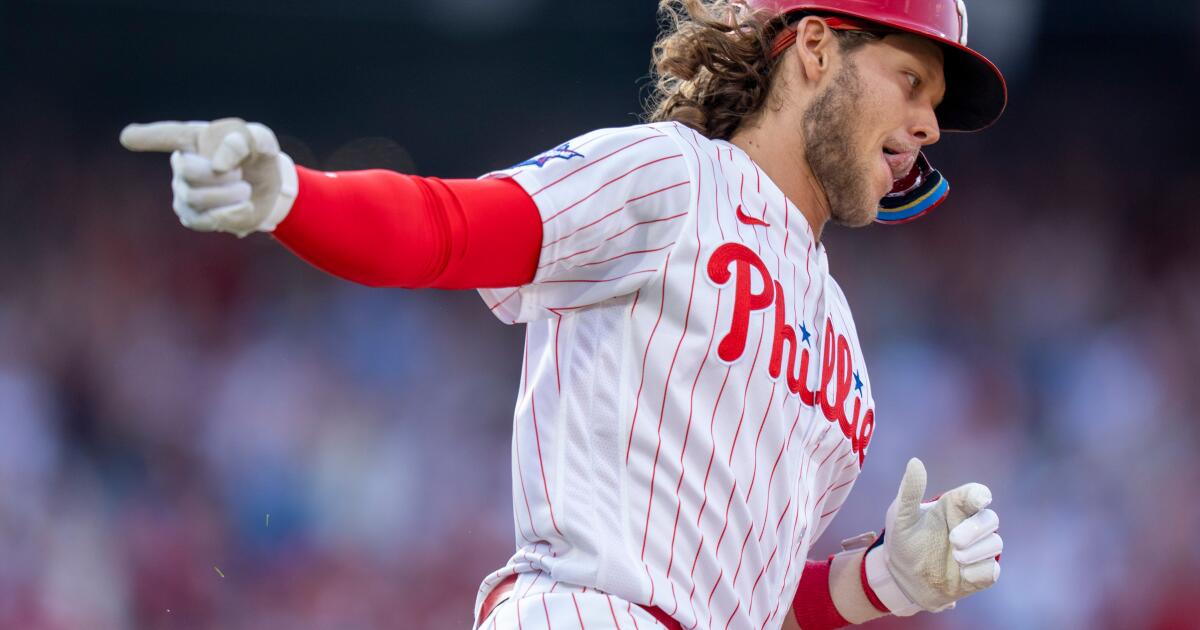 La star de la MLB, Alec Bohm, accuse ses parents de lui avoir volé des millions