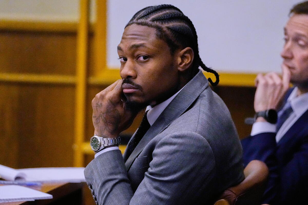 Stefon Diggs found not guilty of felony strangulation on personal chef - Los Angeles Times