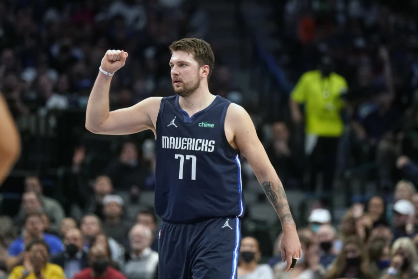 Doncic shines with 51 points; Mavs beat Clippers