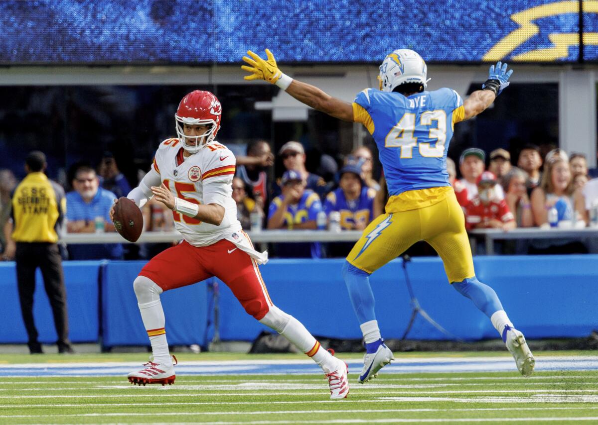 Spectacular Nfl Reporter Shows Brutal Reality Of Conditions Facing Chiefs And Chargers Picture Collection Spectacular Nfl Reporter Shows Brutal Reality Of Conditions Facing Chiefs And Chargers Picture Collection