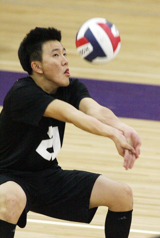 Photo Gallery: Pacific League boys volleyball, Hoover v. Crescenta ...