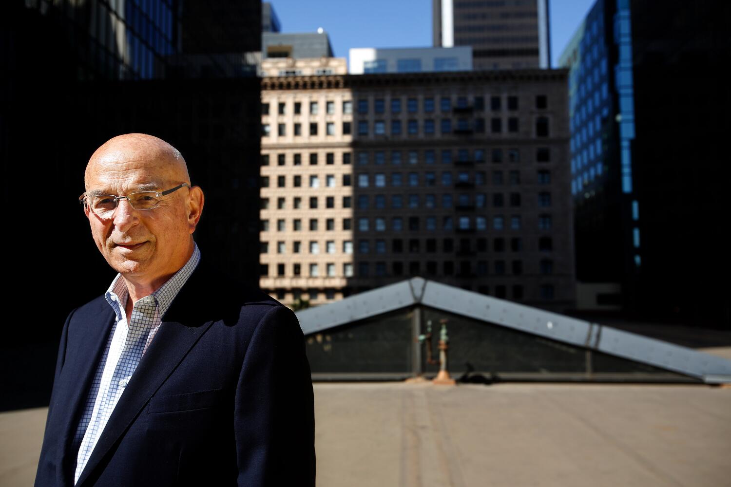 Wayne Ratkovich, developer who saved some of L.A.'s best-known architectural gems, dies at 82.