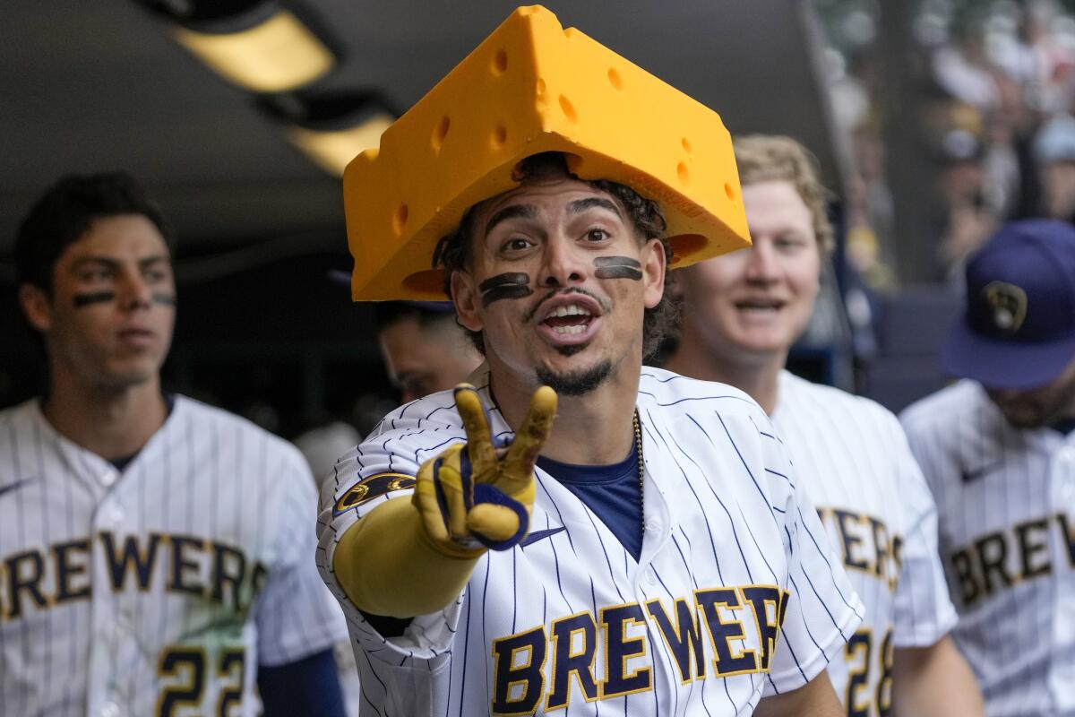 Milwaukee Brewers Fans React To Teams Major Announcement