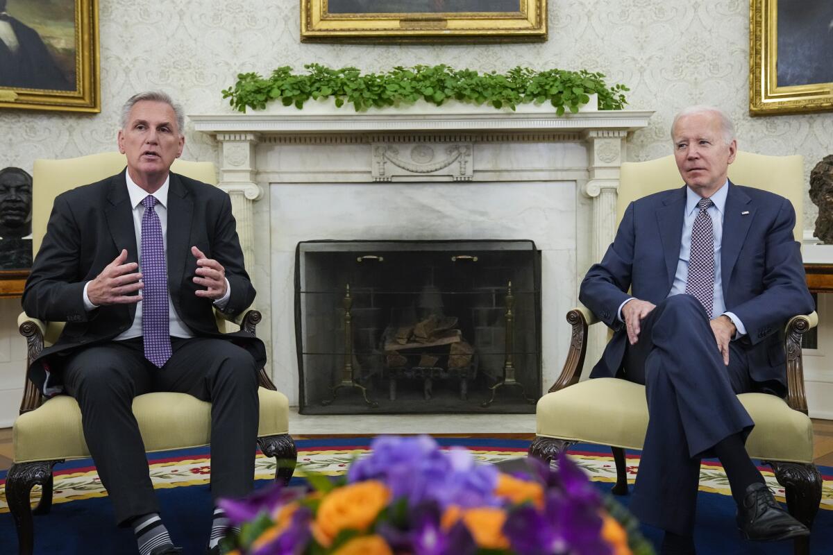 House Speaker Kevin McCarthy and President Biden in the Oval Office