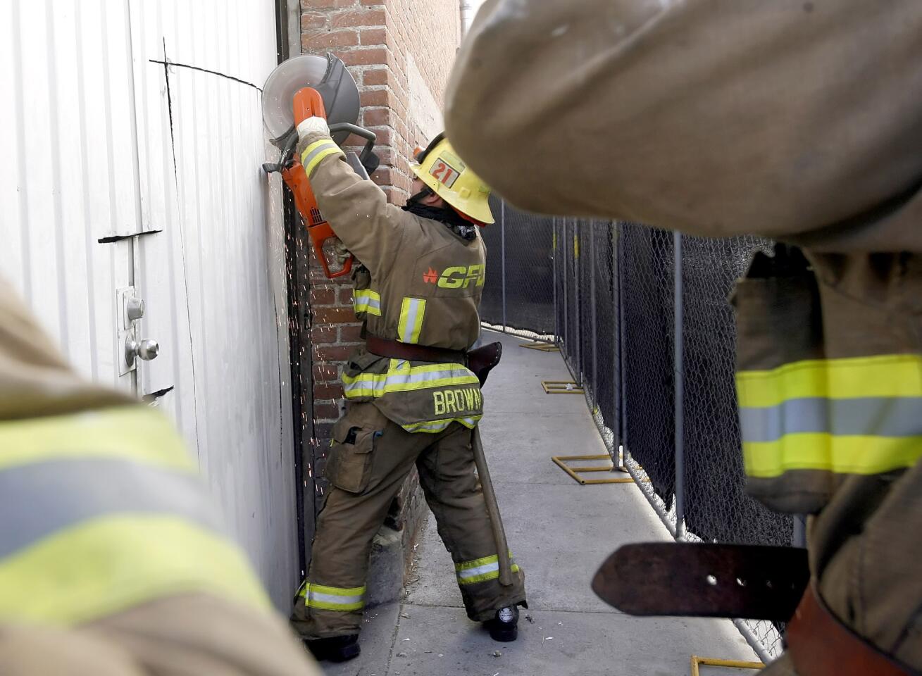 Photo Gallery: Glendale's Fire & Police Depts. train in abandoned building