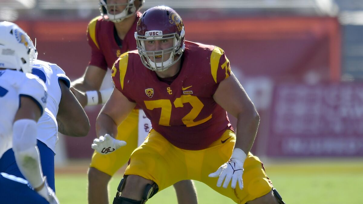 USC Trojans offensive lineman Andrew Vorhees guards San Jose State Spartans.